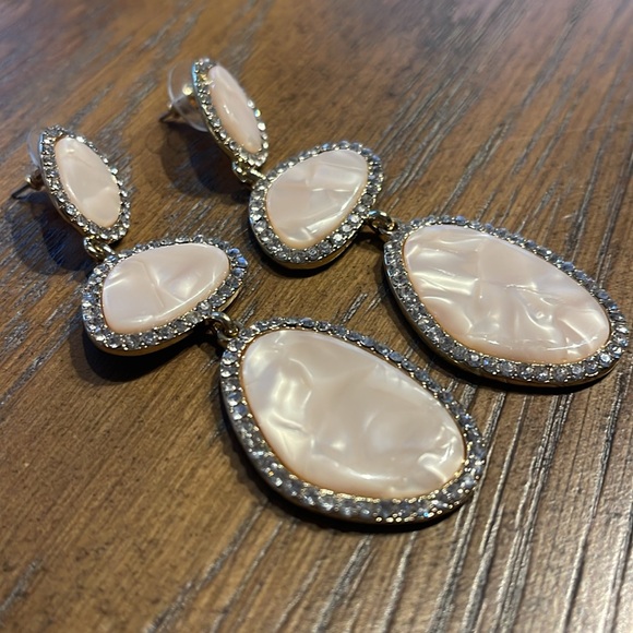 Earrings - Picture 4 of 6